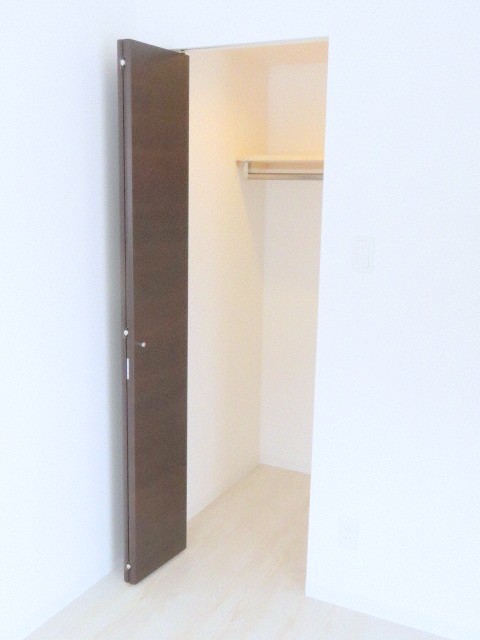 収納　ウォークインクローゼットです♪