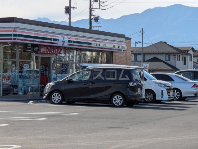 コンビニ　セブンイレブン 昭和町河東中島店（コンビニ）まで499m