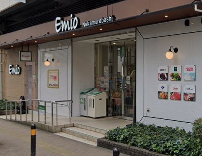 ショッピングセンター　エミオ（ショッピングセンター）まで350m