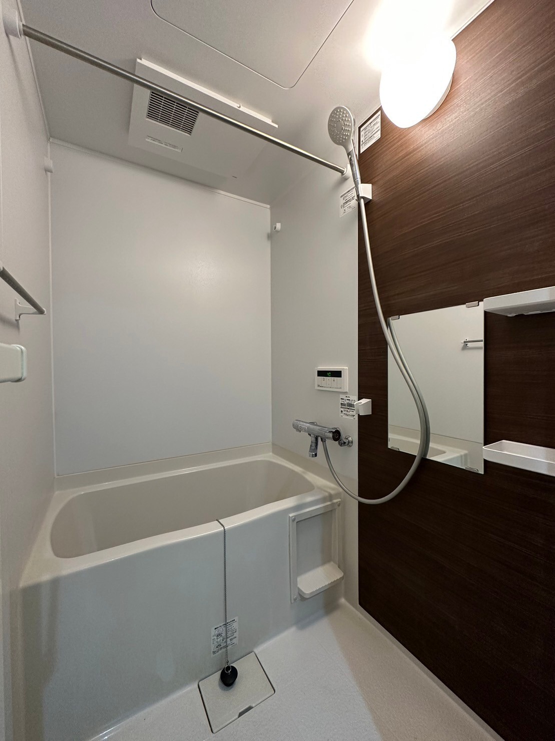 バス・シャワールーム　※別部屋写真※ ゆっくりとバスタイムが過ごせます(^-^)