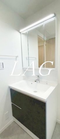 洗面設備　独立洗面台です。