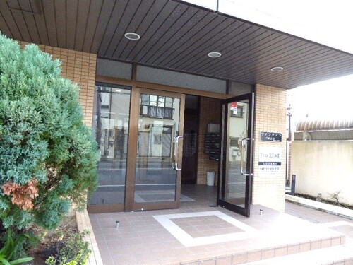 その他　エントランス外観　※前回募集時2022年11月撮影