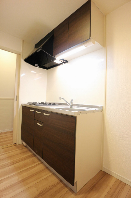 キッチン　※同物件別部屋参考画像