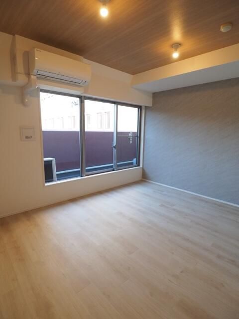 居室・リビング　おしゃれな居間です