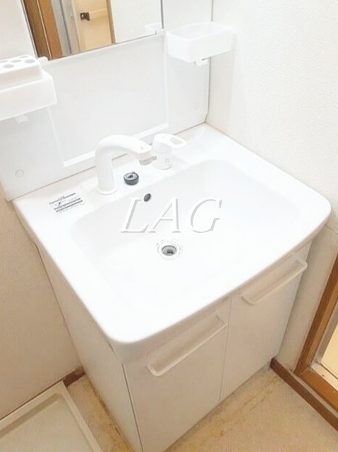 洗面設備　洗面台です。