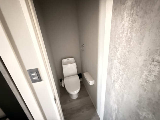 トイレ　同型モデルイメージ