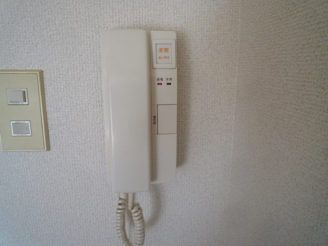 セキュリティ　急な訪問者開錠せず対応出来る　インターホン付