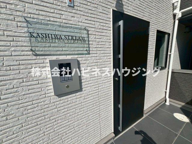 エントランス　オートロック付き