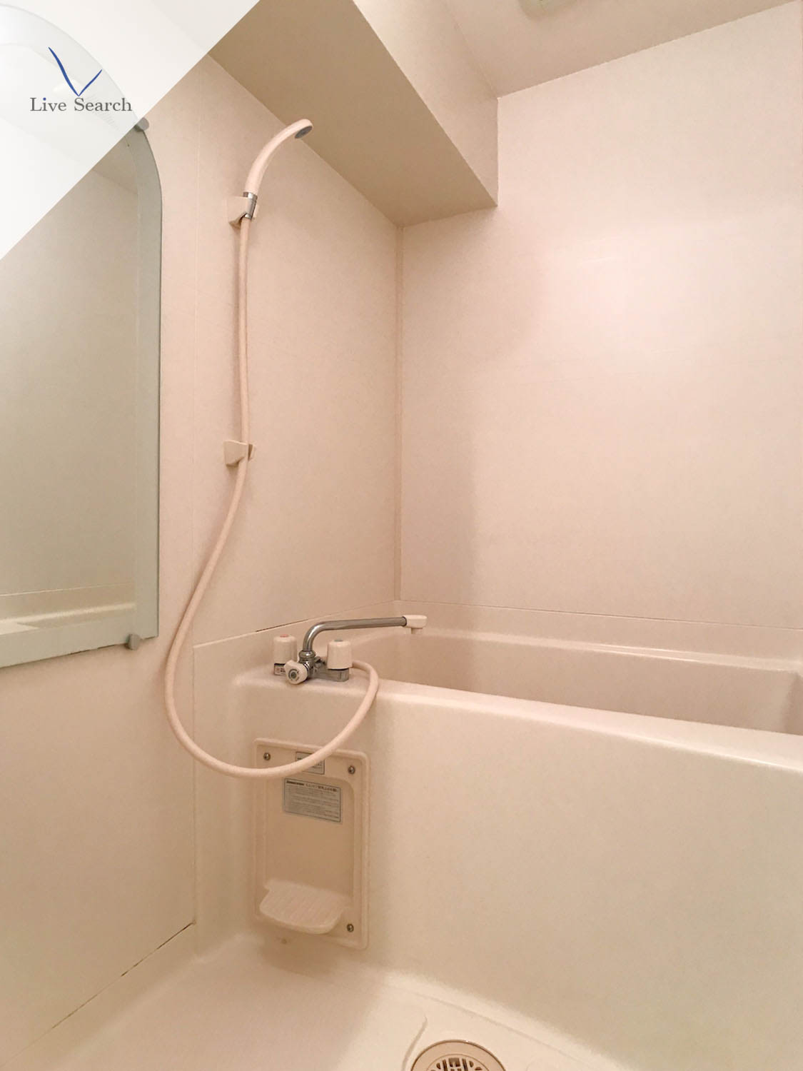 バス・シャワールーム　落ち着いた空間のお風呂です