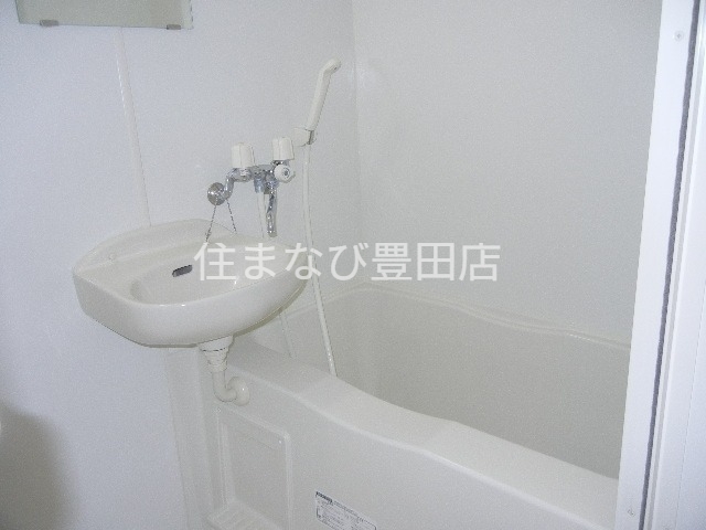 バス・シャワールーム　同型タイプ