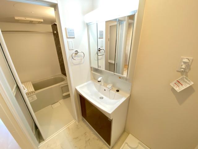 洗面設備　洗髪洗面化粧台