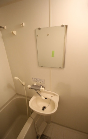 洗面設備　※別部屋写真参照