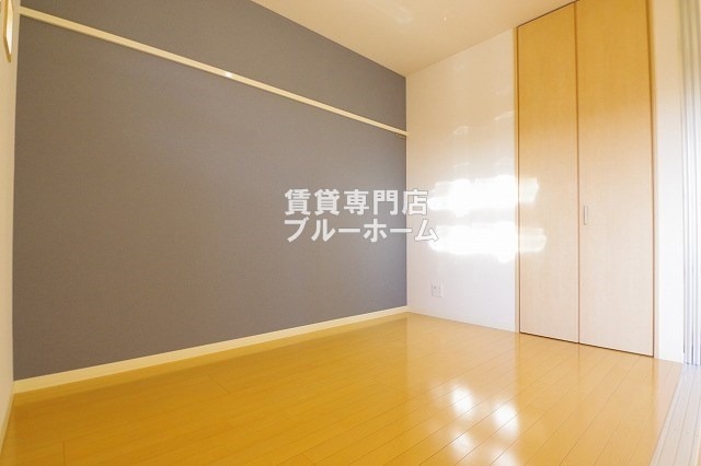 その他部屋・スペース　3.7帖の明るい洋室！