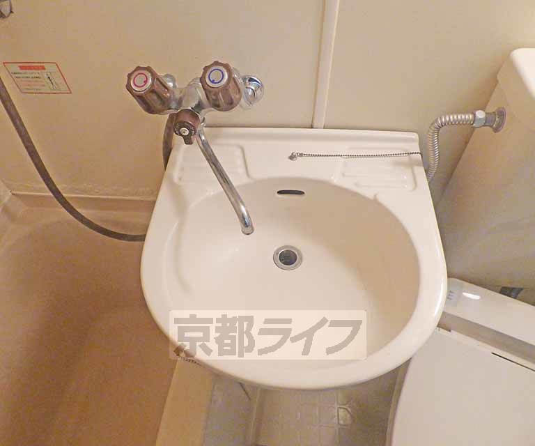 洗面設備　洗面台です。