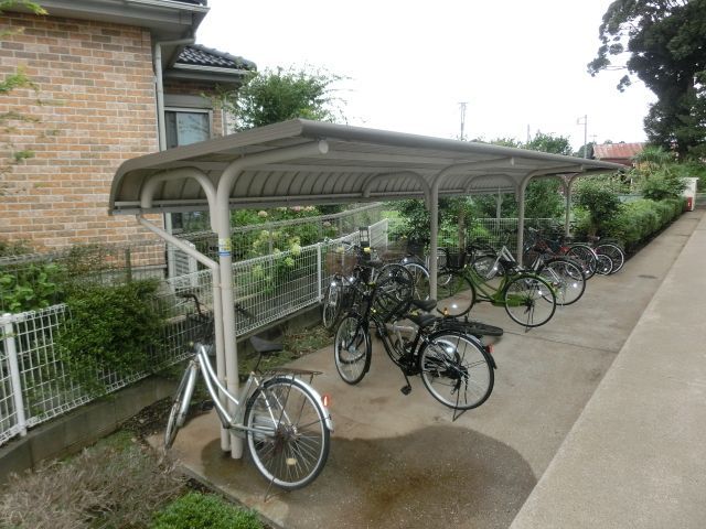 その他共有部分　屋根付き駐輪場
