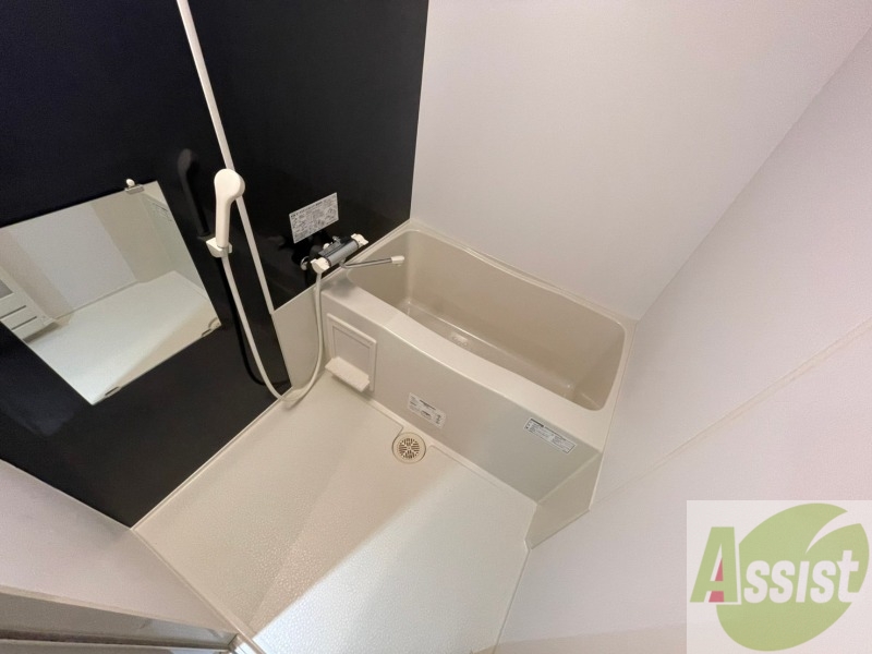 バス・シャワールーム　お風呂です。ゆっくり湯舟につかるのも体に良いですね～