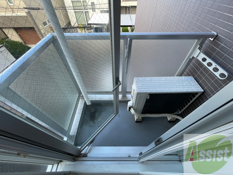 バルコニー　バルコニーです。洗濯物を干したり一息ついたりできますね！