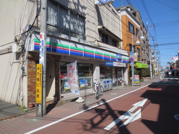 コンビニ　スリーエフ（コンビニ）まで257m
