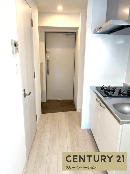 居室・リビング　★室内から玄関★