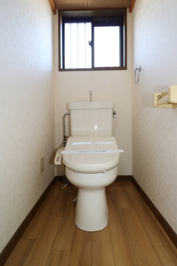 トイレ　トイレ