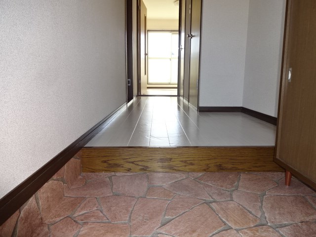 玄関　参考写真