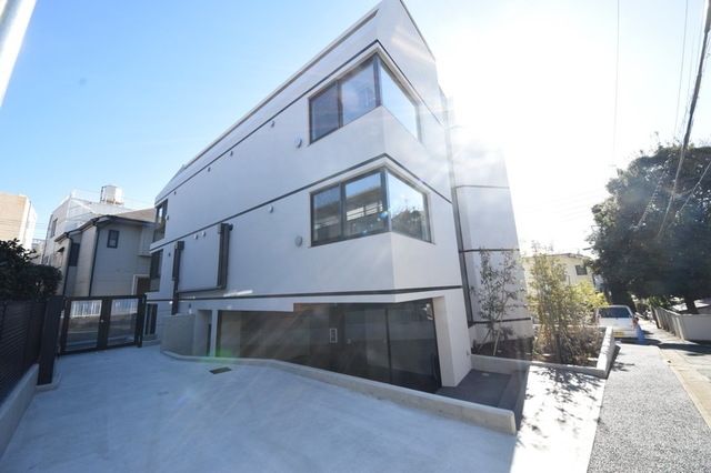 エントランス　☆お問い合わせはお早めに☆