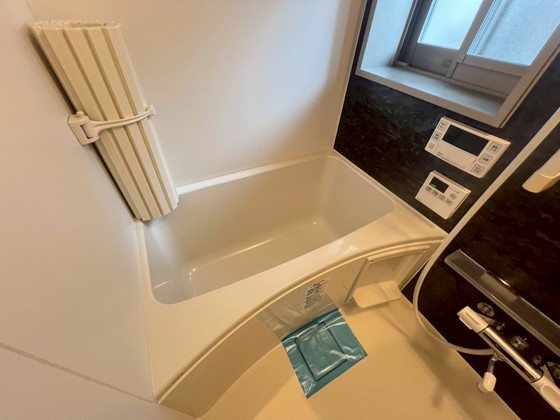 バス・シャワールーム　※別の部屋の写真です