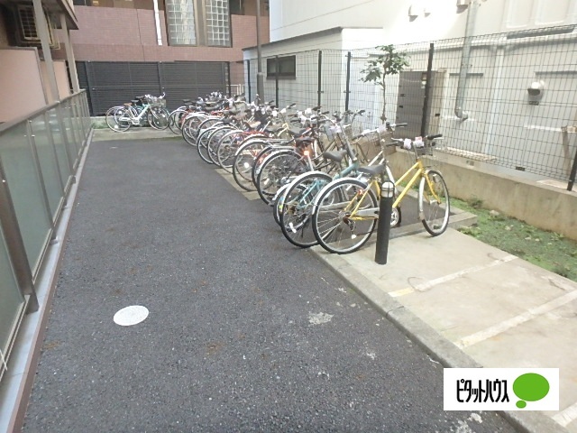 駐車場　※駐輪場
