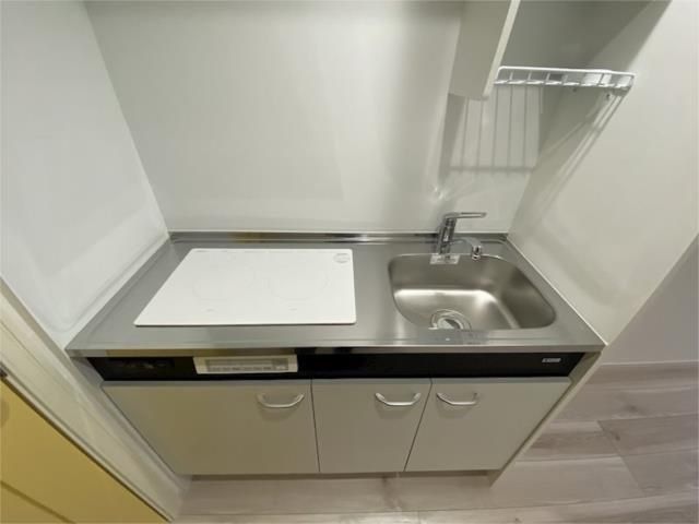 キッチン　同物件別部屋写真