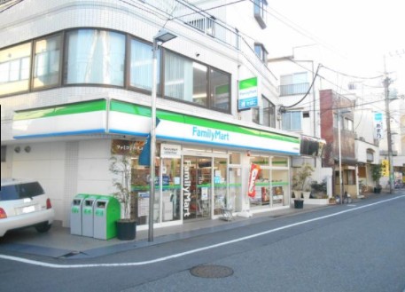 コンビニ　ファミリーマート上井草駅東店（コンビニ）まで755m