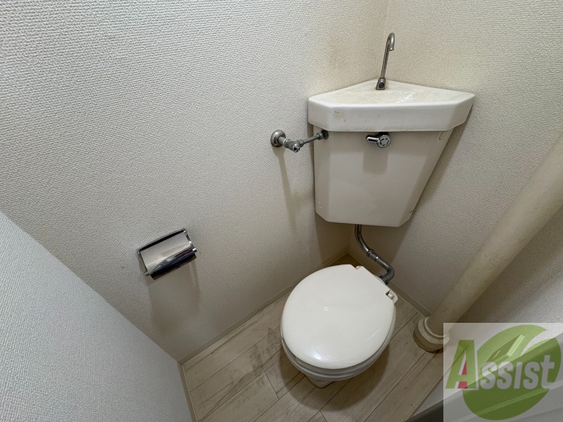 トイレ　こちらはトイレです。清潔感があり、安心して使用できます。