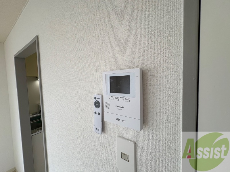 セキュリティ　ＴＶモニター付インターホンです。来客者の顔が見えるので安心！