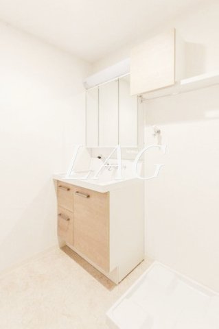 洗面設備　独立洗面台です。