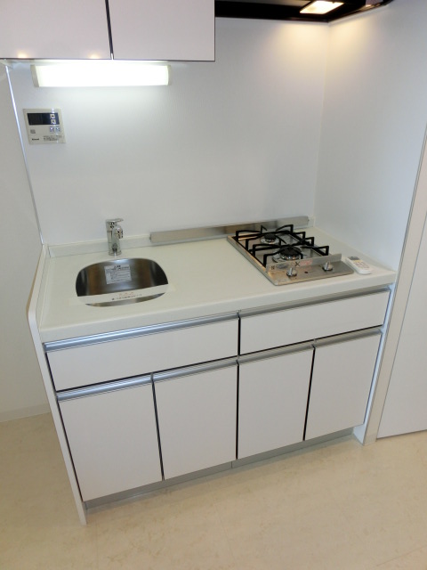 キッチン　PORTO PARTIRE YOKOHAMA　キッチン