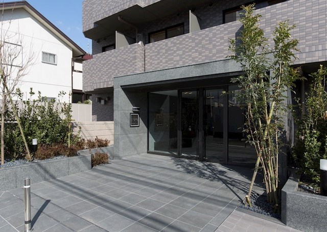 エントランス　エントランス