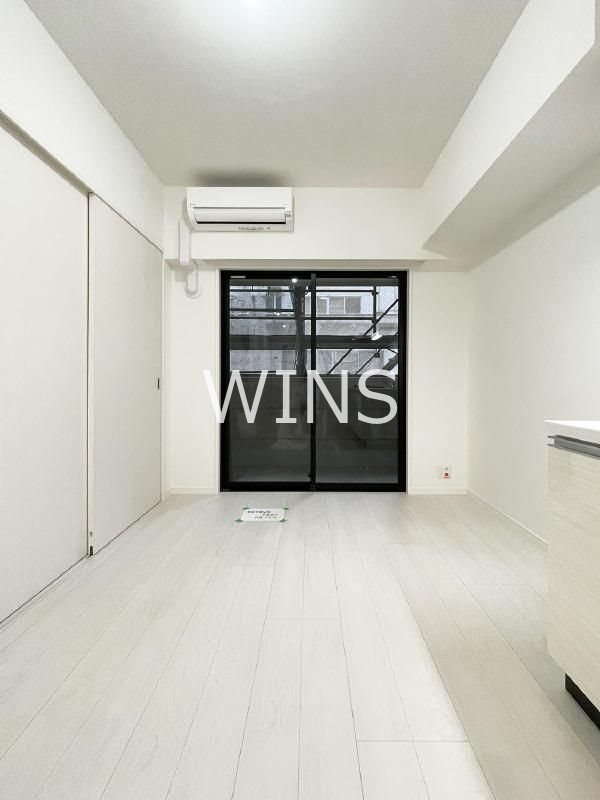 居室・リビング　※同タイプの別部屋参考写真です。