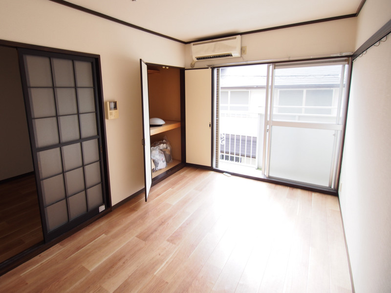 居室・リビング　同タイプお部屋写真【２０２】