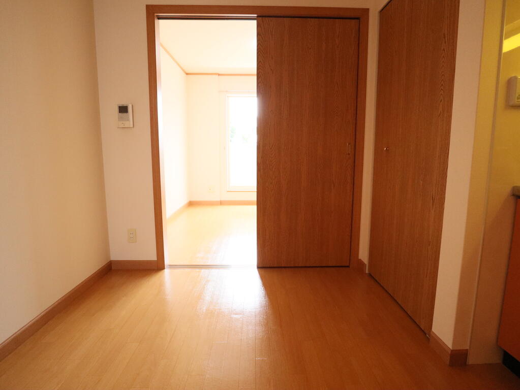 その他部屋・スペース　DK2から洋室2