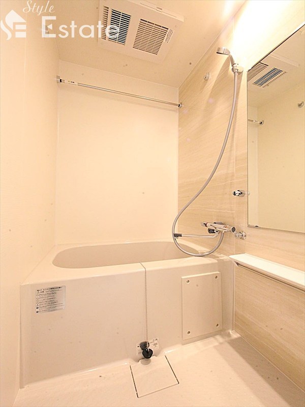 バス・シャワールーム　バスルーム