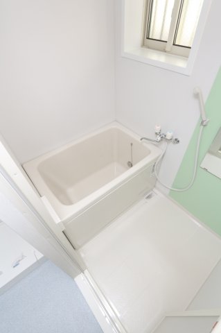 バス・シャワールーム　参考写真（同物件別部屋）