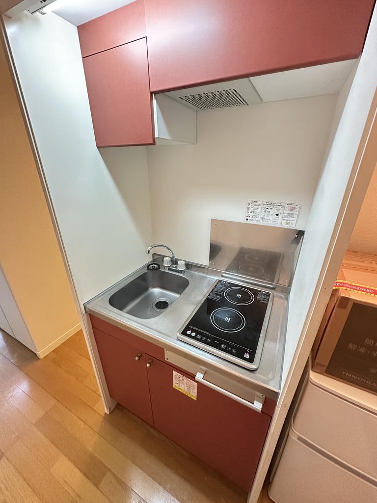 キッチン　IHコンロ2口完備のコンパクトキッチン