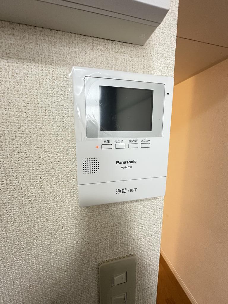 セキュリティ　訪問者の顔が確認できるモニターホン完備！