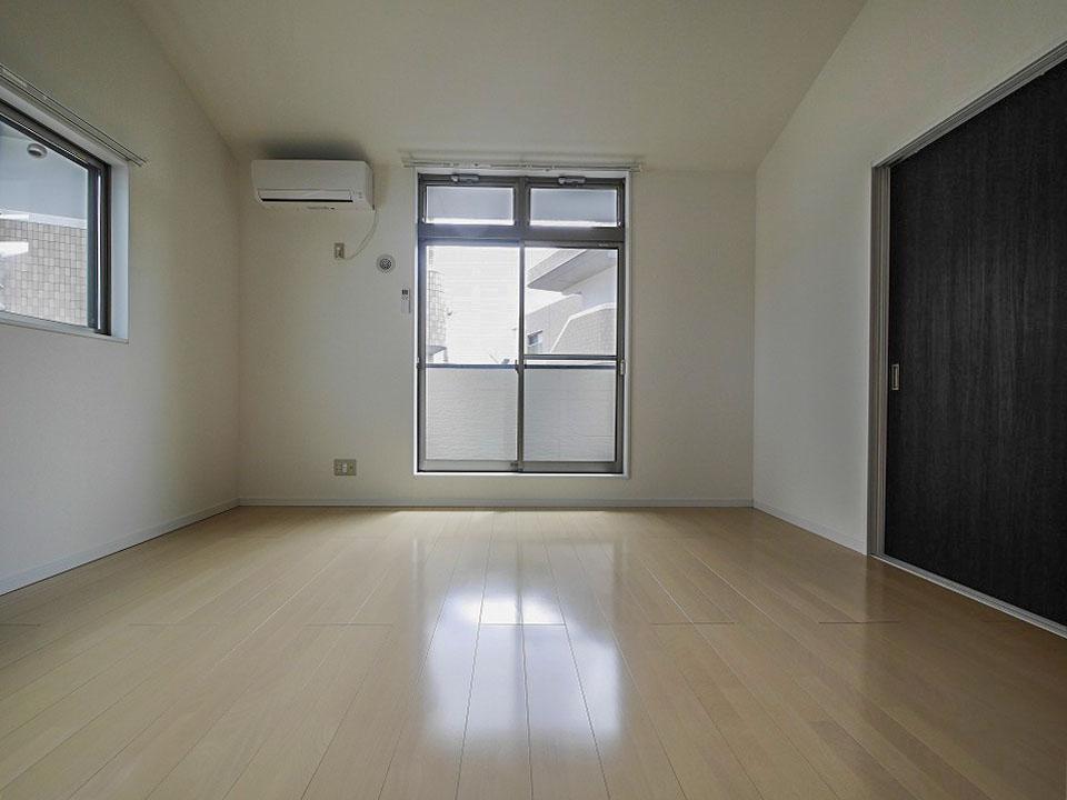 居室・リビング　広いから家具の配置も模様替えもラクラク♪