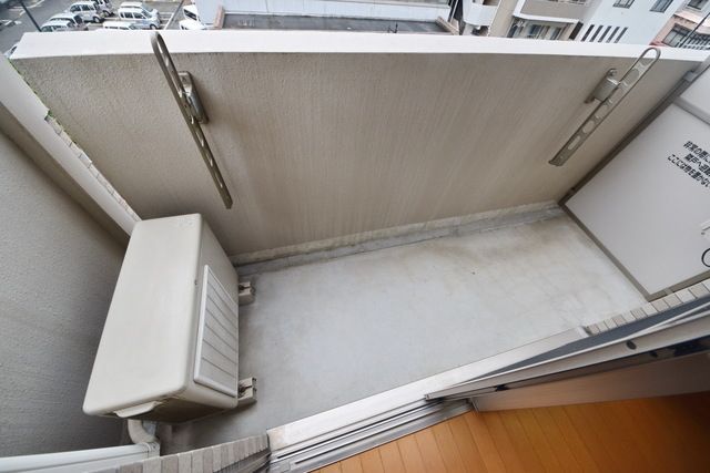 バルコニー　タウンハウジング府中店まで