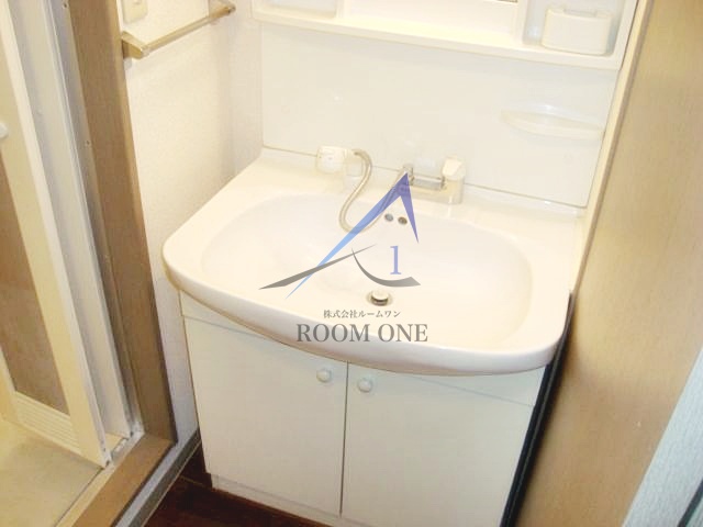 洗面設備　洗面台です。