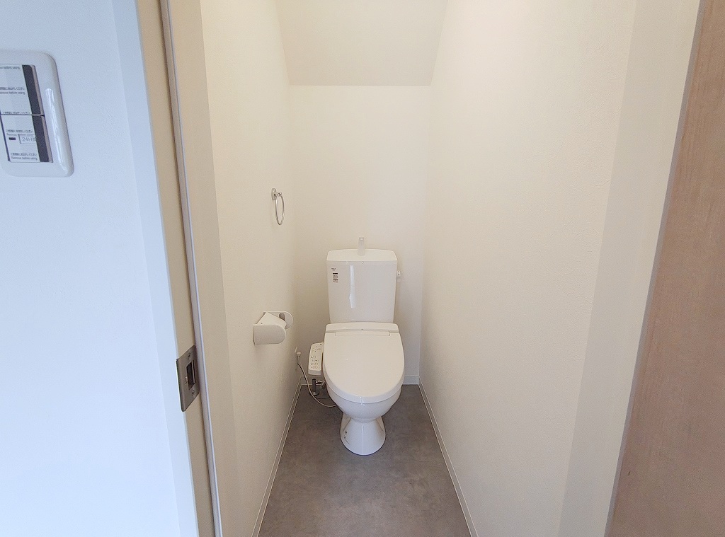 トイレ　シャワートイレ