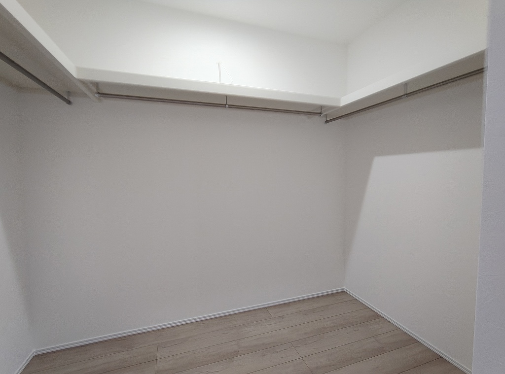 収納　ウォークインクローゼット