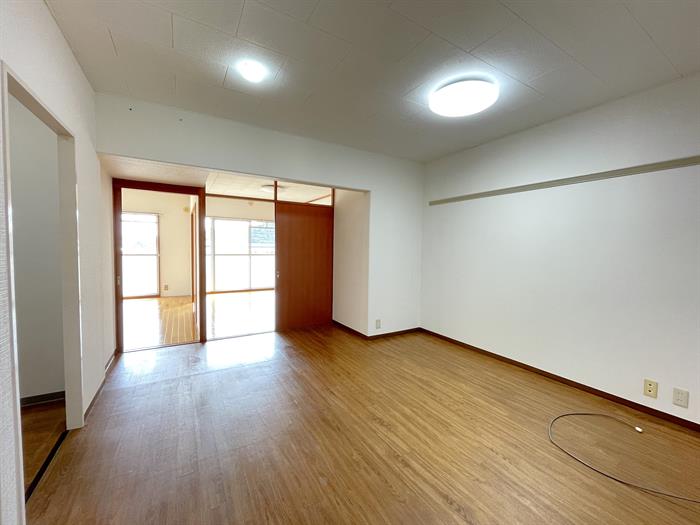 居室・リビング　広々リビング