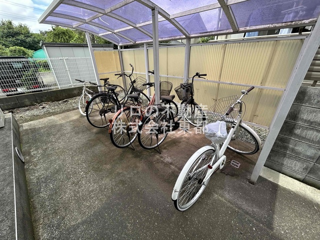その他共有部分　駐輪スペースあります♪