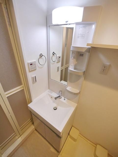 洗面設備　同シリーズ